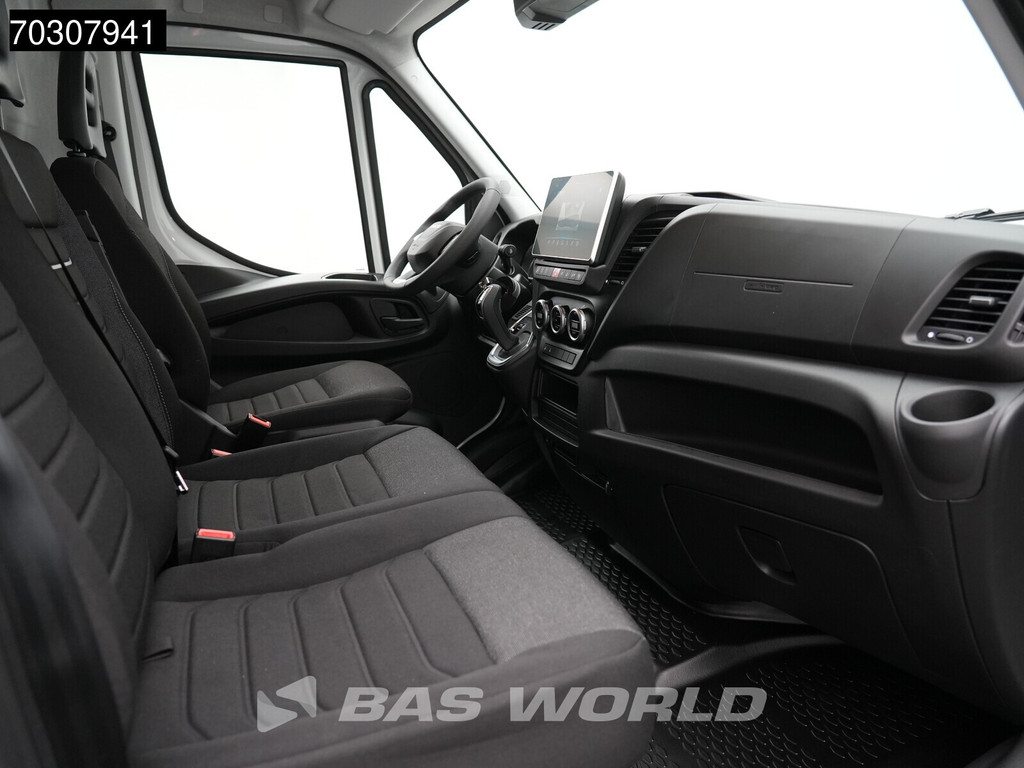 Iveco Daily 35S18 3.0L Automaat L3H2 180PK ACC Airco Cruise Camera Parkeersensoren CarPlay Stoelverwarming 3,5t Trekgewicht Euro6 L3 Airco 13