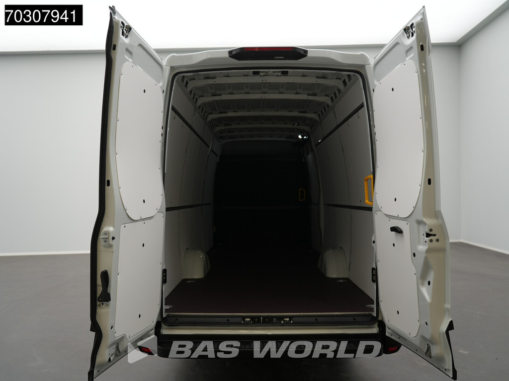 Iveco Daily 35S18 3.0L Automaat L3H2 180PK ACC Airco Cruise Camera Parkeersensoren CarPlay Stoelverwarming 3,5t Trekgewicht Euro6 L3 Airco 8