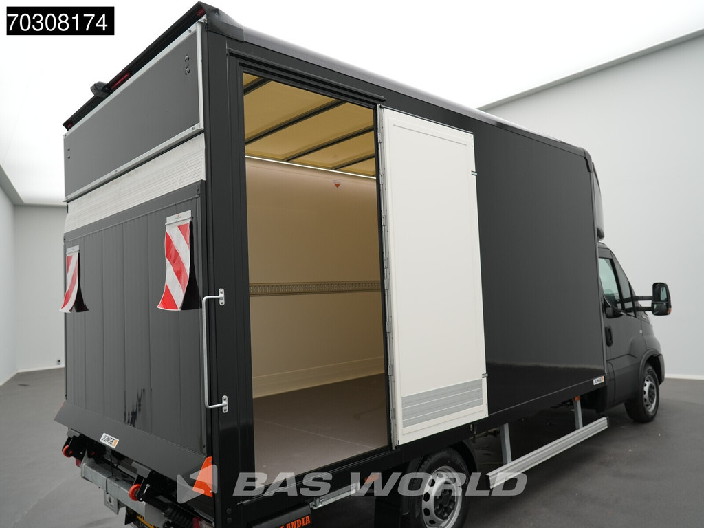 Iveco Daily 35S18 3.0L Automaat Laadklep Zijdeur Bakwagen ACC Airco CarPlay DHollandia 3,5t Trekgewicht Euro6 Meubelbak Koffer Airco 8