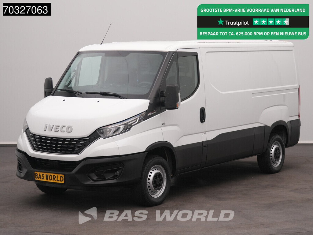 Iveco Daily 35S18 3.0L Automaat Laag Dak L2H1 3,5t Trekhaak Navi LED Airco Cruise Camera Werkplaatsinrichting Euro6 L2 Airco Trekhaak Cruise control