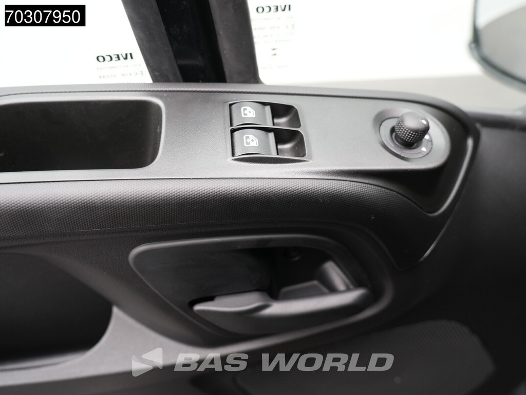 Iveco Daily 35S18 3.0L Automatic L3H2 180HP ACC Airco Cruise Camera Parking Sensors CarPlay Seatheating 3,5t Towing Capacity Euro6 L3 Airco 20