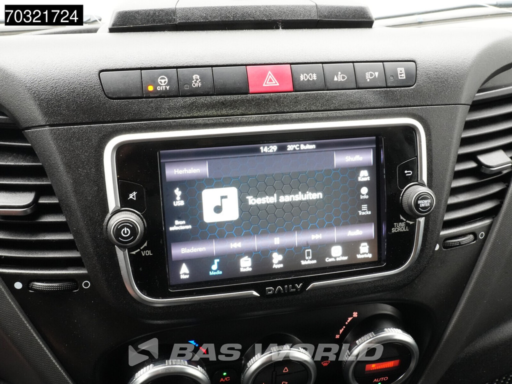 Iveco Daily 35S18 3.0L L2H2 180PK Navi Airco Cruise Camera 3,5t Trekgewicht Euro6 L2 Airco Cruise control 18