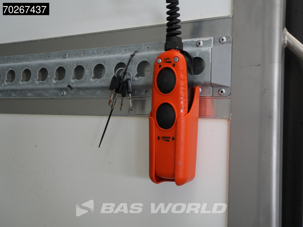 Iveco Daily 35S18 BPM VRIJ! 3.0L Koelwagen Laadklep Thermoking C-250 LED ACC Navi Airco Koel Koeler Kühl Kühler Kühlkoffer Bakwagen 20m3 Airco 13