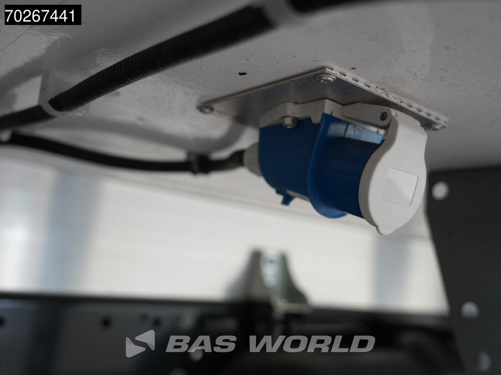 Iveco Daily 35S18 BPM VRIJ! 3.0L Laadklep Koelwagen Vriezer Thermoking V-200 MAX -18 230v stekker LED Navi Airco ACC Koel Koeler Kühler Kühlwagen Kühlkoffer Vries Frigo Bakwagen 18m3 Airco 14
