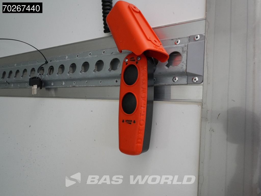 Iveco Daily 35S18 BPM VRIJ! 3.0L Laadklep Koelwagen Vriezer Thermoking V-200 MAX 220V stekker -18 LED Navi Airco ACC Koel Koeler Kühler Kühlwagen Kühlkoffer Vries Frigo Bakwagen Airco 12