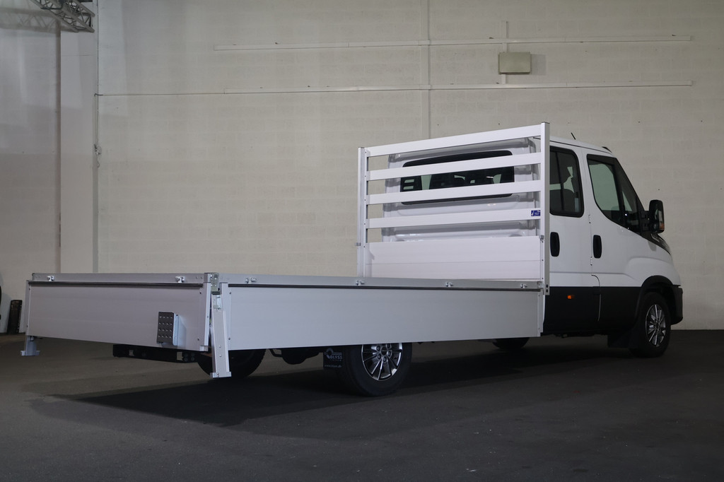 Iveco Daily 35S18 Hi-Matic Open Laadbak DC 3.5T Trekhaak (7 persoons) 10
