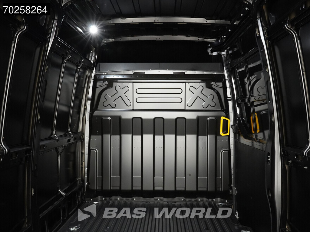 Iveco Daily 35S21 210PK 3.0L Automaat Black Ed. 2025 model L2H2 ACC LED CarPlay Velgen Camera 12m3 Airco 11