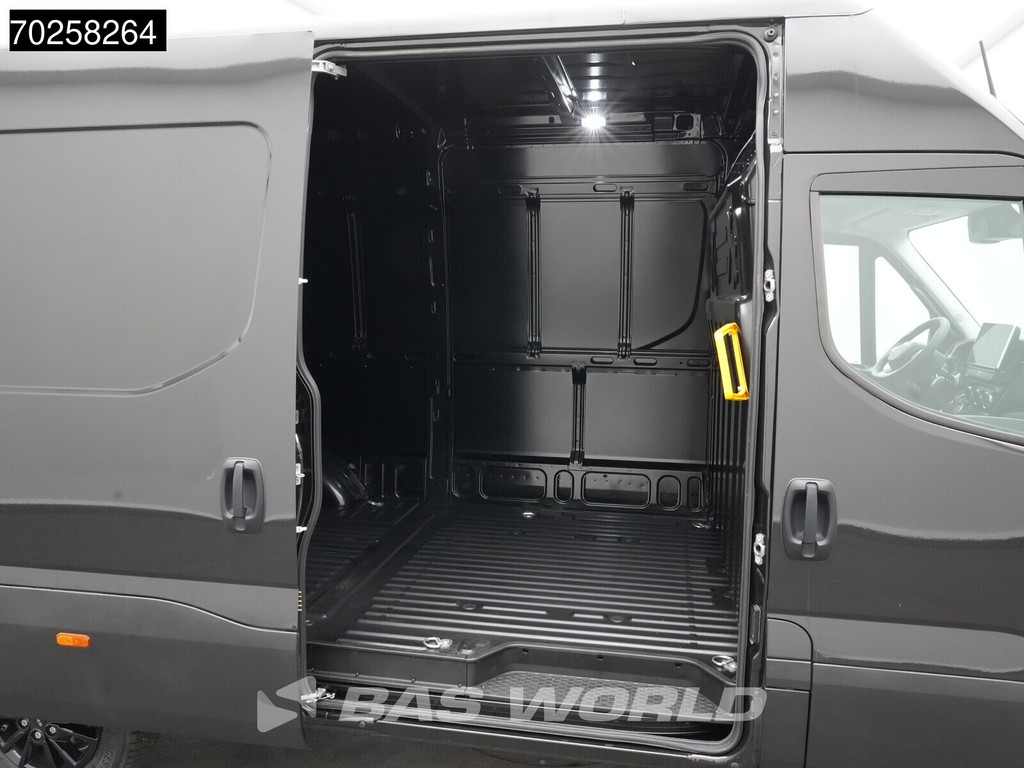 Iveco Daily 35S21 210PK 3.0L Automaat Black Ed. 2025 model L2H2 ACC LED CarPlay Velgen Camera 12m3 Airco 9