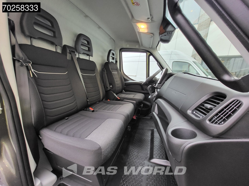 Iveco Daily 35S21 3.0L Automaat 210PK L3H2 2025-Model 3,5t Trekvermogen ACC LED CarPlay Camera Parkeersensoren Velgen 16m3 Euro6 L4H2 16m3 Airco 15