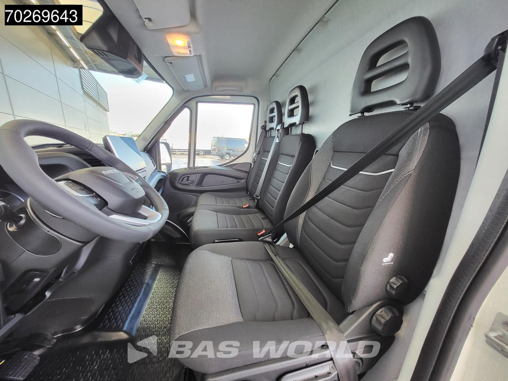 Iveco Daily 35S21 3.0L Automaat Black Edition 2025 model L2H2 Trekhaak Tacho ACC LED CarPlay Velgen Camera 12m3 Airco Trekhaak 11