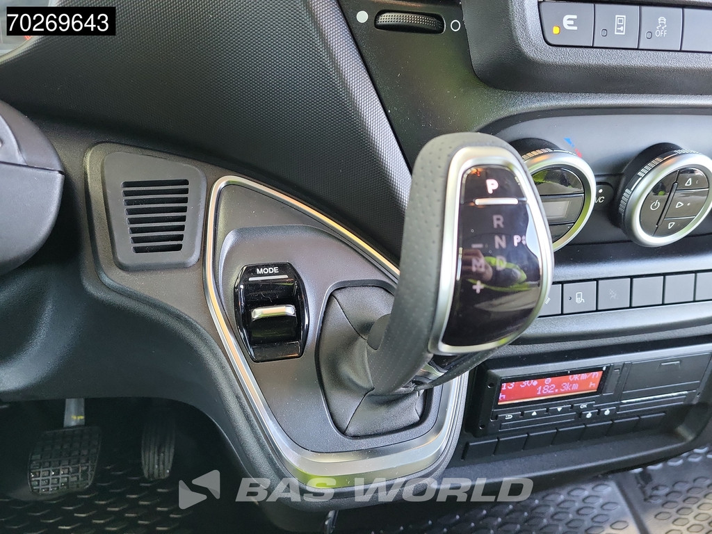 Iveco Daily 35S21 3.0L Automaat Black Edition 2025 model L2H2 Trekhaak Tacho ACC LED CarPlay Velgen Camera 12m3 Airco Trekhaak 16