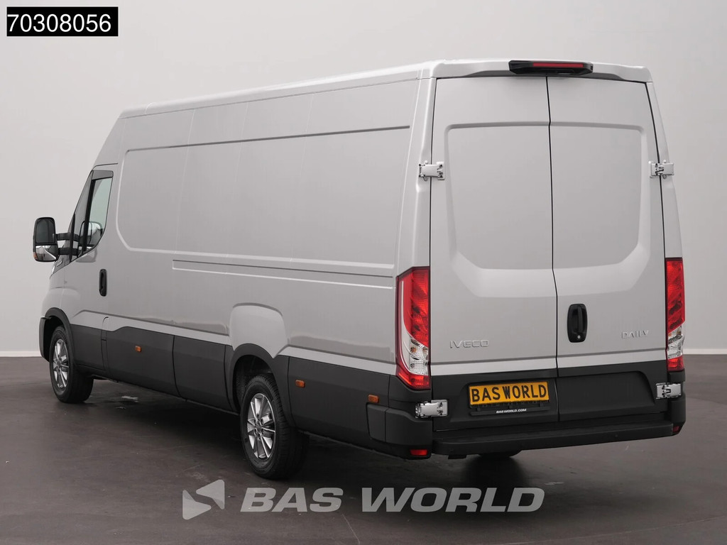 Iveco Daily 35S21 3.0L Automaat L3H2 210PK ACC LED Airco Camera Parkeersensoren CarPlay Stoelverwarming 3,5t Trekgewicht LM Velgen Euro6 L3 Airco 2