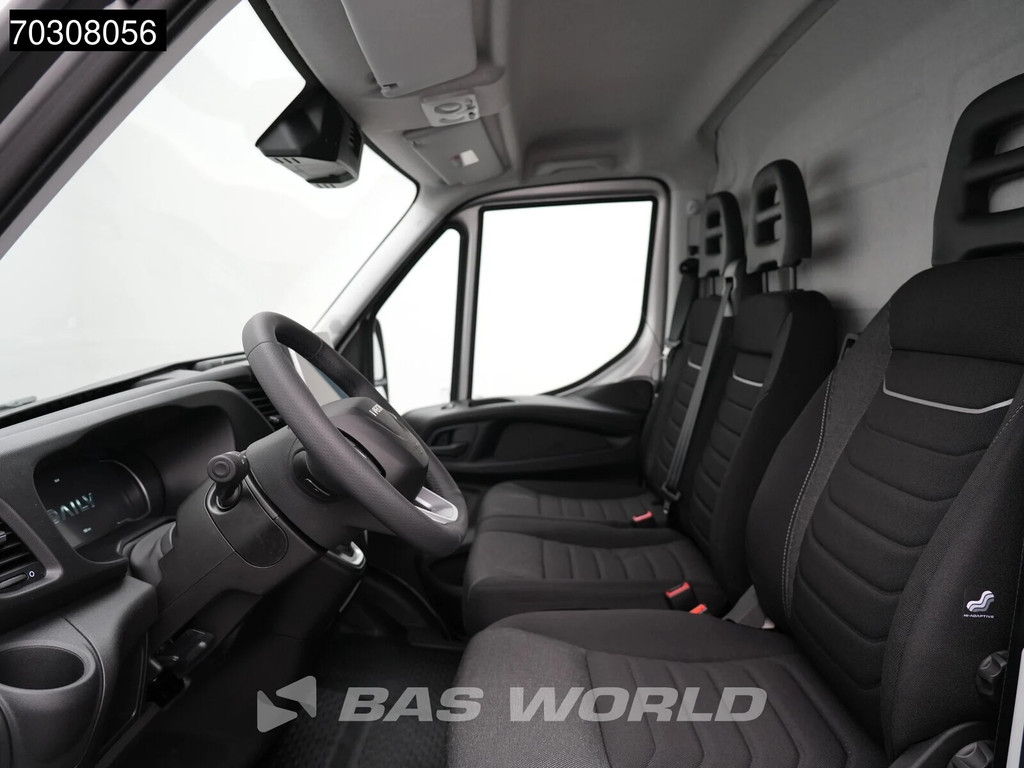 Iveco Daily 35S21 3.0L Automaat L3H2 210PK ACC LED Airco Camera Parkeersensoren CarPlay Stoelverwarming 3,5t Trekgewicht LM Velgen Euro6 L3 Airco 3