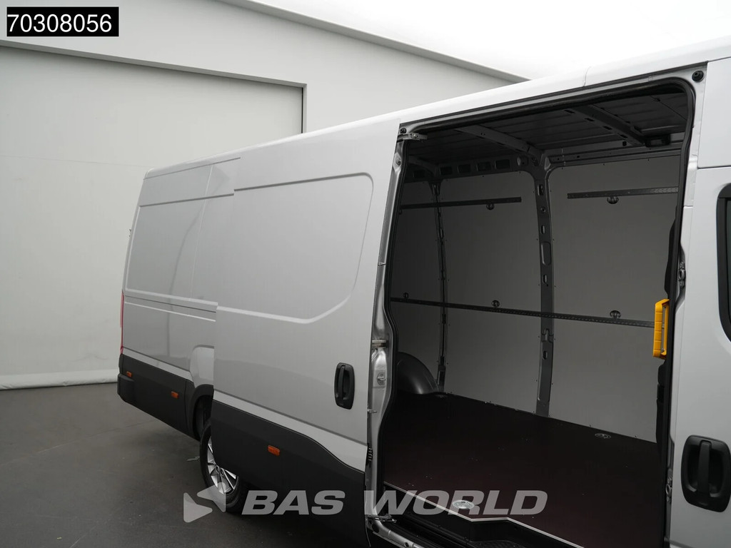 Iveco Daily 35S21 3.0L Automaat L3H2 210PK ACC LED Airco Camera Parkeersensoren CarPlay Stoelverwarming 3,5t Trekgewicht LM Velgen Euro6 L3 Airco 9