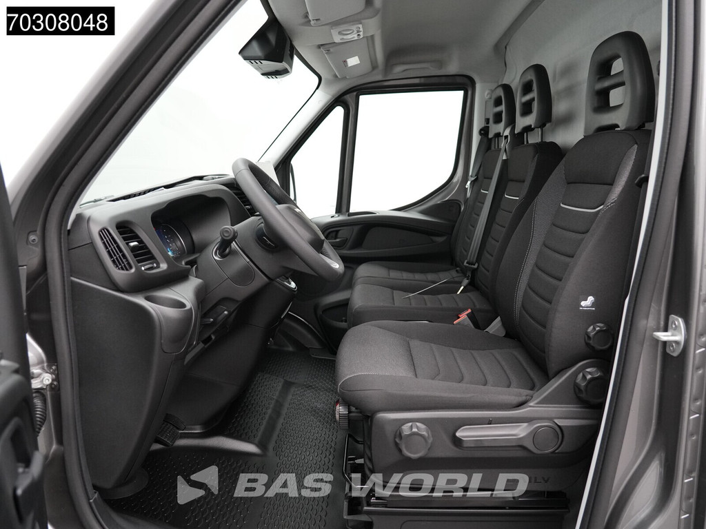 Iveco Daily 35S21 3.0L Automatic L3H2 210HP ACC LED Airco Camera CarPlay Parking Sensors Sitheating 3,5t Towing Capacity Euro6 L3 Airco 3