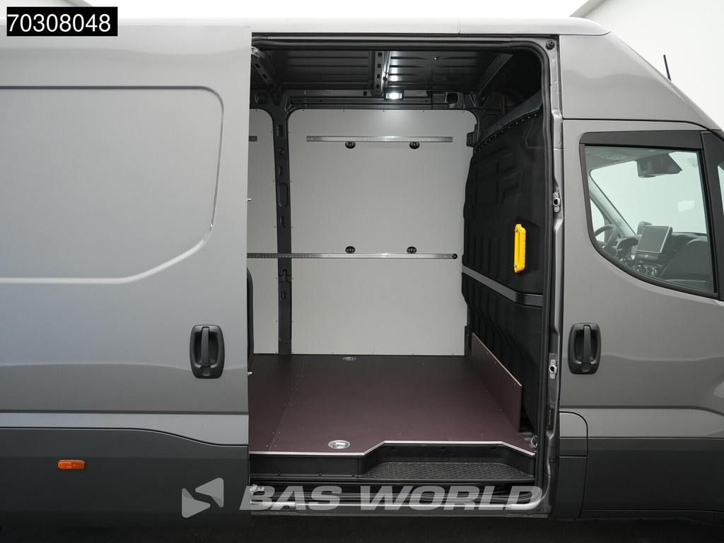 Iveco Daily 35S21 3.0L Automatic L3H2 210HP ACC LED Airco Camera CarPlay Parking Sensors Sitheating 3,5t Towing Capacity Euro6 L3 Airco 9