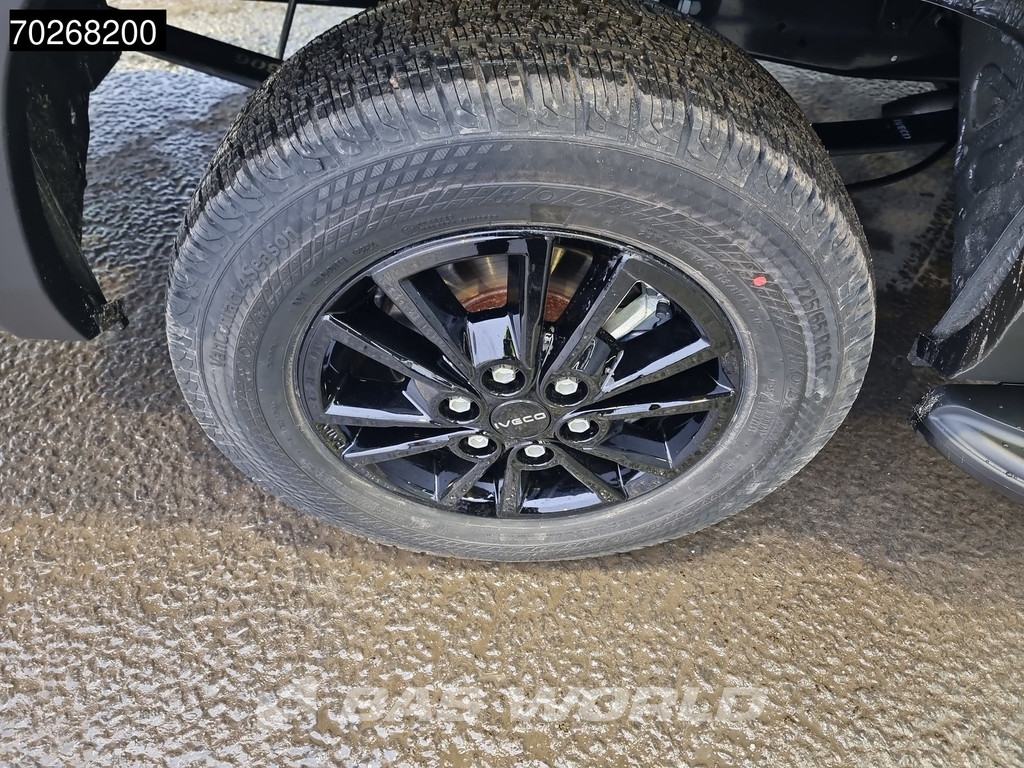 Iveco Daily 35S21 Automaat 2025model Black Edition L2H2 Trekhaak ACC LED CarPlay Camera 12m3 Airco Trekhaak 10
