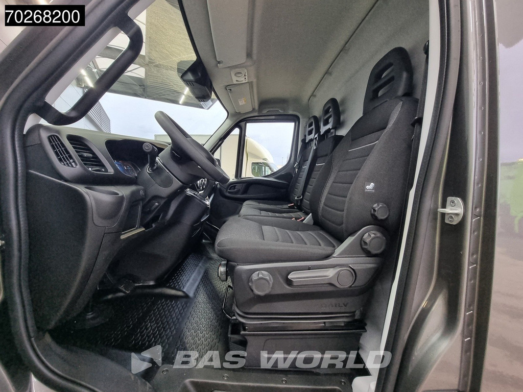Iveco Daily 35S21 Automaat 2025model Black Edition L2H2 Trekhaak ACC LED CarPlay Camera 12m3 Airco Trekhaak 15