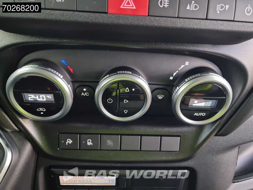 Iveco Daily 35S21 Automaat 2025model Black Edition L2H2 Trekhaak ACC LED CarPlay Camera 12m3 Airco Trekhaak 17