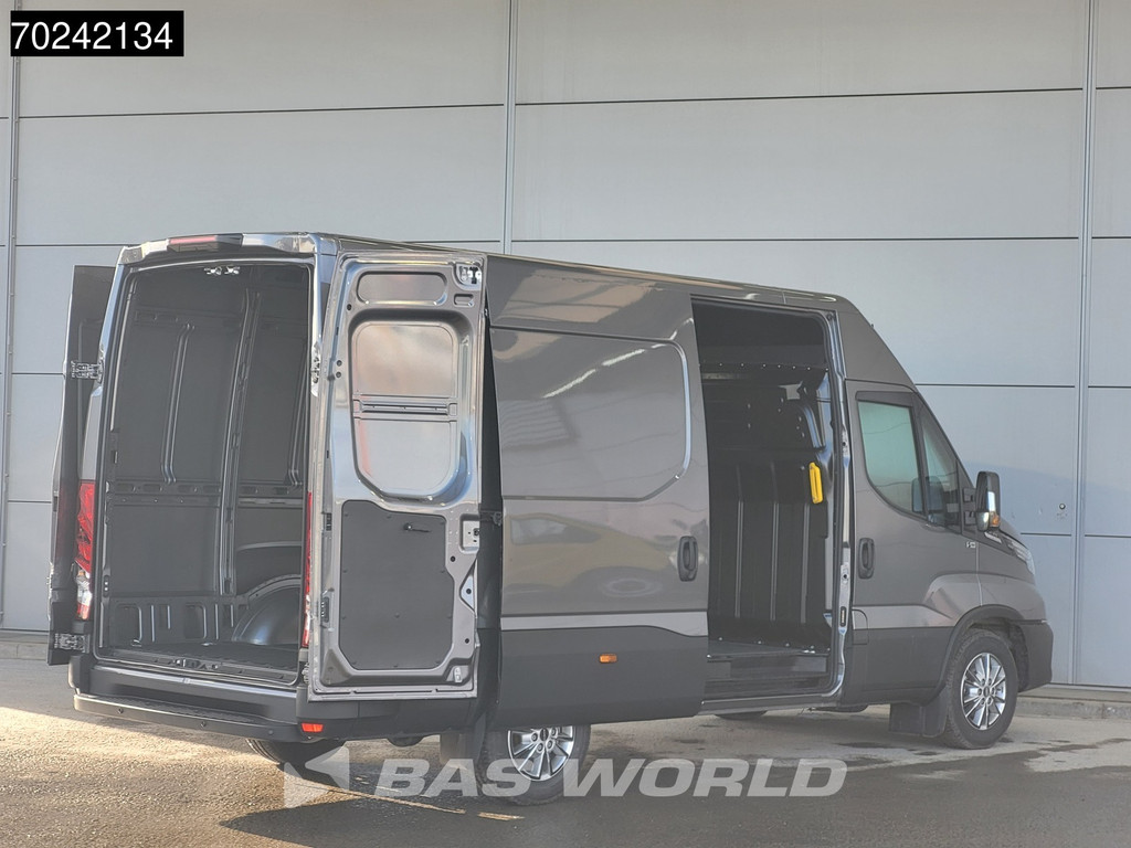 Iveco Daily 35S21 Automaat 2025 model L2H2 3,5 Trekvermogen ACC LED CarPlay Velgen Camera 12m3 Airco 8