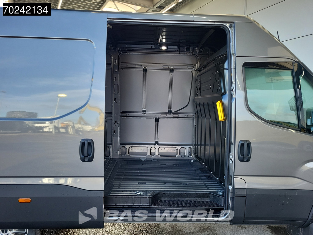 Iveco Daily 35S21 Automaat 2025 model L2H2 3,5 Trekvermogen ACC LED CarPlay Velgen Camera 12m3 Airco 9