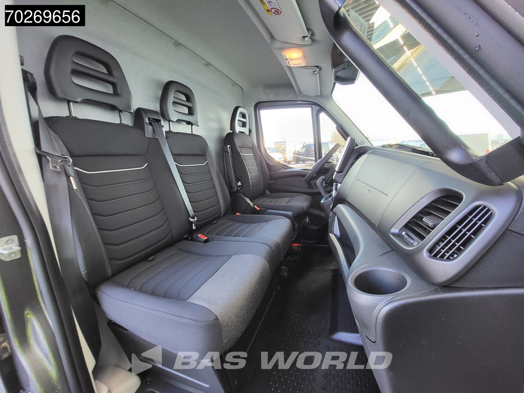 Iveco Daily 35S21 Automaat 2025 model L2H2 Trekhaak Tacho ACC LED CarPlay Velgen Camera 12m3 Airco Trekhaak 15