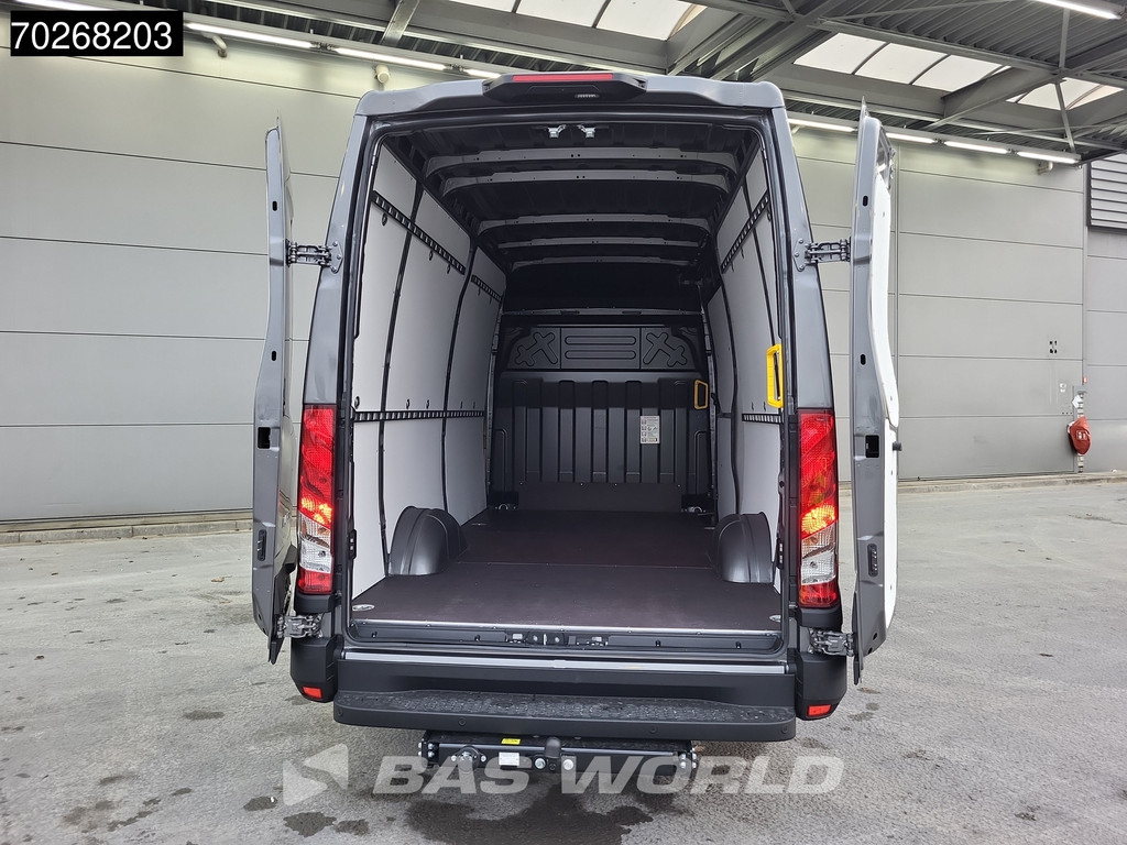 Iveco Daily 35S21 Automaat 2025 model L2H2 Trekhaak Tacho ACC LED CarPlay Velgen Camera 12m3 Airco Trekhaak 7