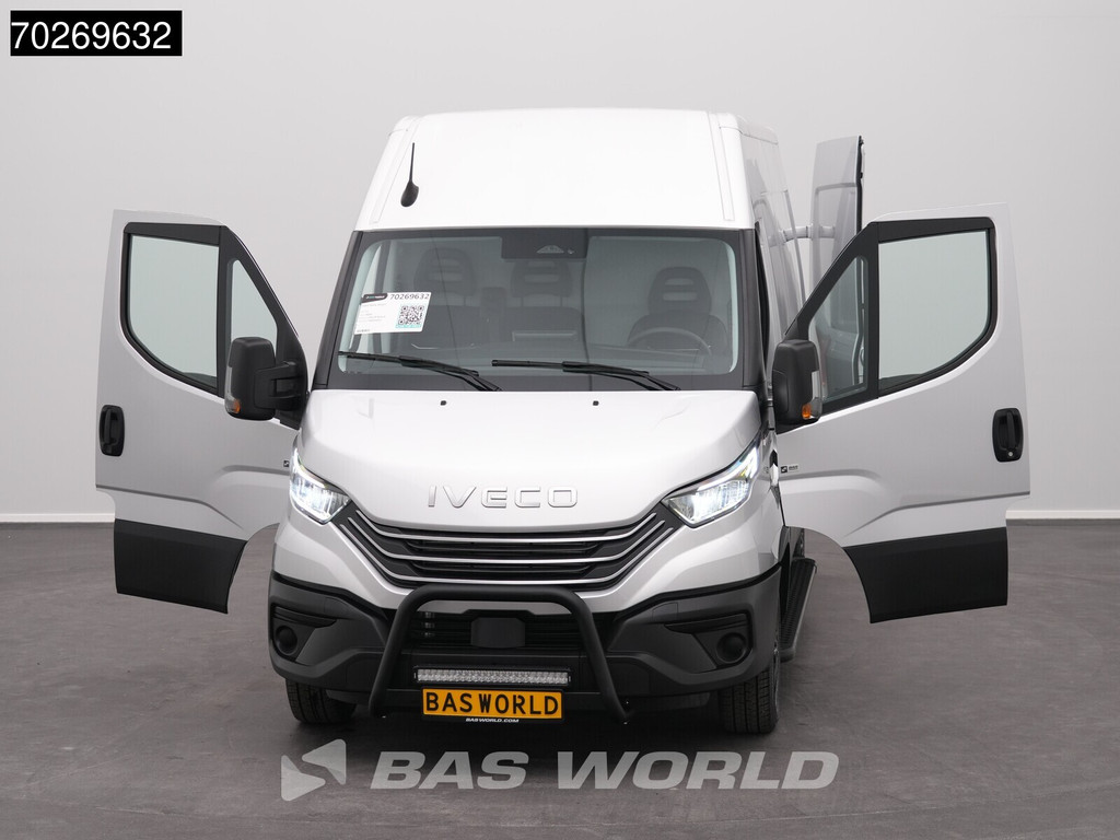 Iveco Daily 35S21 BPM VRIJ! 210PK 3.0L Automaat 2025 Black Edition model L2H2 ACC LED Tacho CarPlay Velgen Camera 12m3 Airco Trekhaak 13