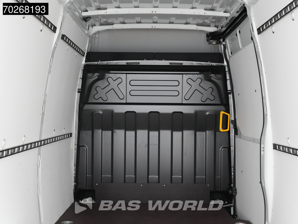 Iveco Daily 35S21 BPM VRIJ! 210PK 3.0L Automaat 2025 model L2H2 Trekhaak Tacho ACC LED CarPlay Velgen Camera 12m3 Airco Trekhaak 11