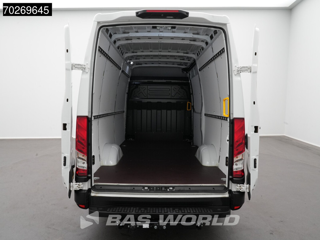 Iveco Daily 35S21 BPM VRIJ! 210PK 3.0L Automaat L2H2 Trekhaak Tacho ACC LED CarPlay Velgen Camera 12m3 Airco Trekhaak 9