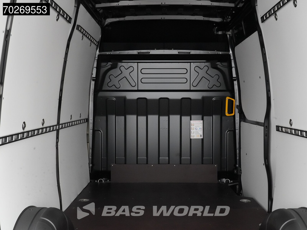 Iveco Daily 35S21 BPM VRIJ! 3.0L Automaat 210PK 3,5t Trekhaak ACC LED Airco Camera Parkeersensoren Tacho Euro6 L2 12m3 Airco Trekhaak 11