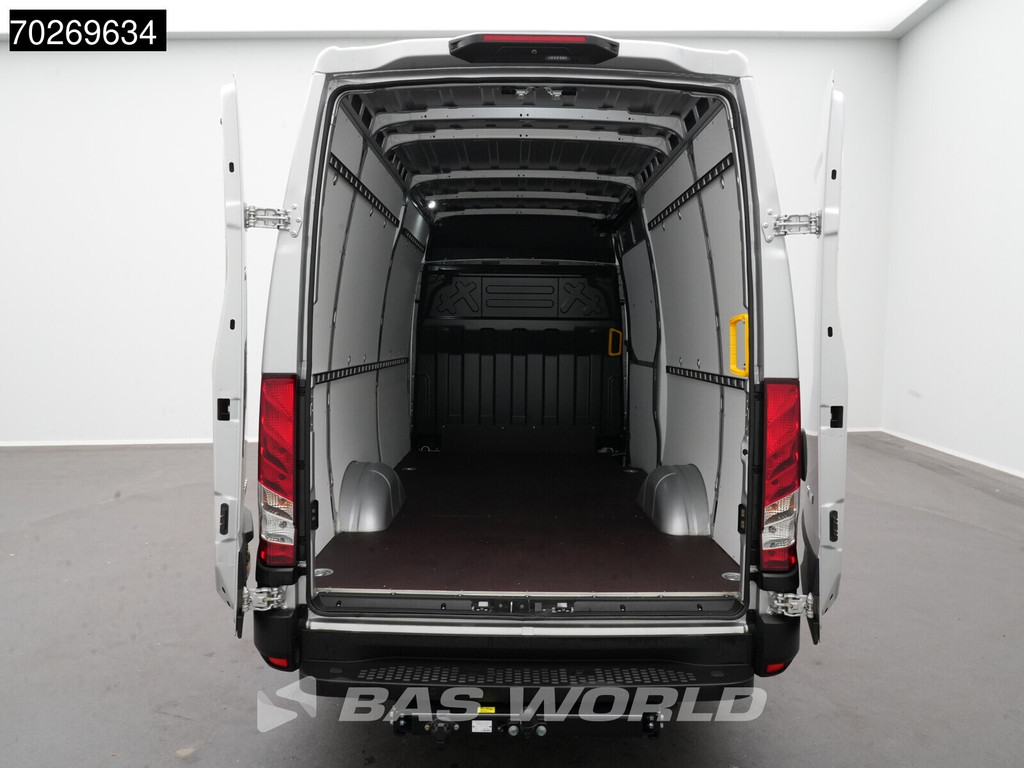 Iveco Daily 35S21 BPM VRIJ! 3.0L Automaat 210PK 3,5t Trekhaak ACC LED Camera Parkeersensoren Tacho Euro6 L2 12m3 Airco Trekhaak 10