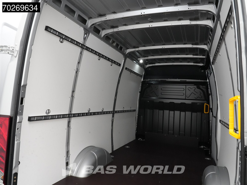 Iveco Daily 35S21 BPM VRIJ! 3.0L Automaat 210PK 3,5t Trekhaak ACC LED Camera Parkeersensoren Tacho Euro6 L2 12m3 Airco Trekhaak 11