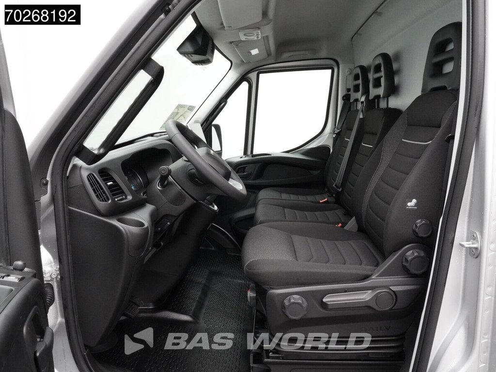 Iveco Daily 35S21 BPM VRIJ! 3.0L Automaat 210PK 3,5t Trekhaak ACC LED Camera Parkeersensoren Tacho Euro6 L2 12m3 Airco Trekhaak 3