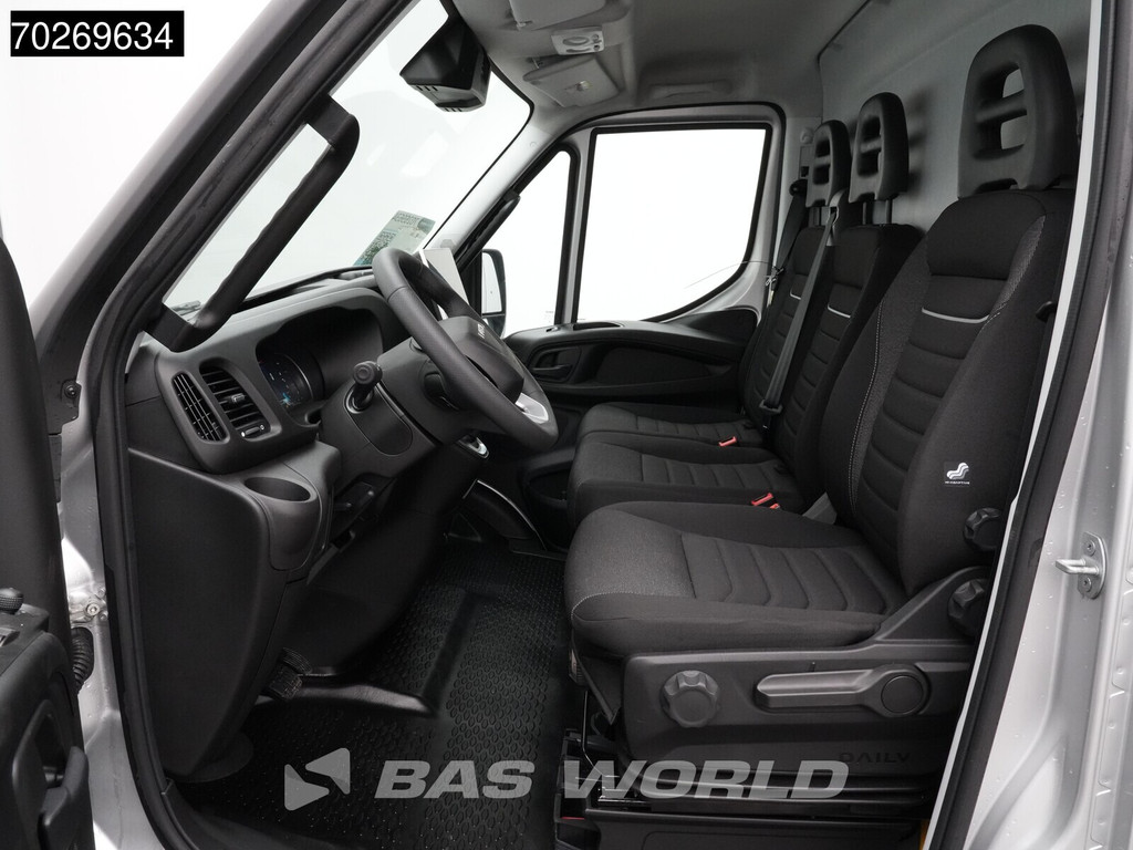 Iveco Daily 35S21 BPM VRIJ! 3.0L Automaat 210PK 3,5t Trekhaak ACC LED Camera Parkeersensoren Tacho Euro6 L2 12m3 Airco Trekhaak 3