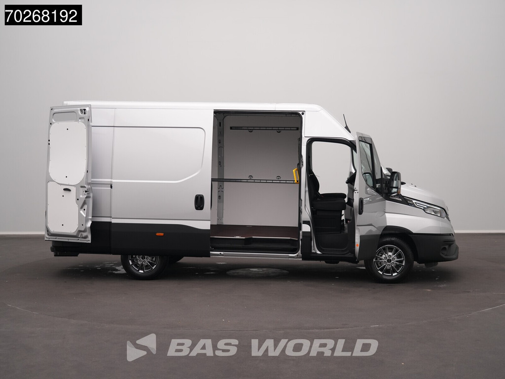 Iveco Daily 35S21 BPM VRIJ! 3.0L Automaat 210PK 3,5t Trekhaak ACC LED Camera Parkeersensoren Tacho Euro6 L2 12m3 Airco Trekhaak 8