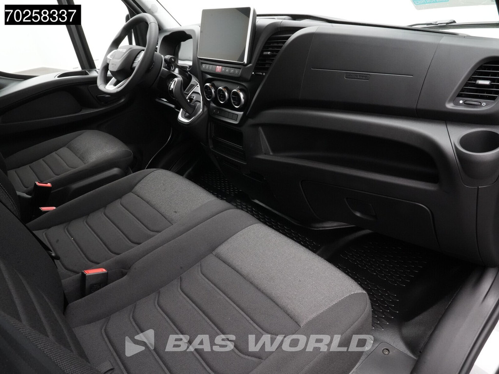 Iveco Daily 35S21 BPM VRIJ! 3.0L Automaat 210PK L2H2 2025-Model 3,5t Trekvermogen ACC LED CarPlay Camera Parkeersensoren Velgen Euro6 L2 12m3 Airco 12