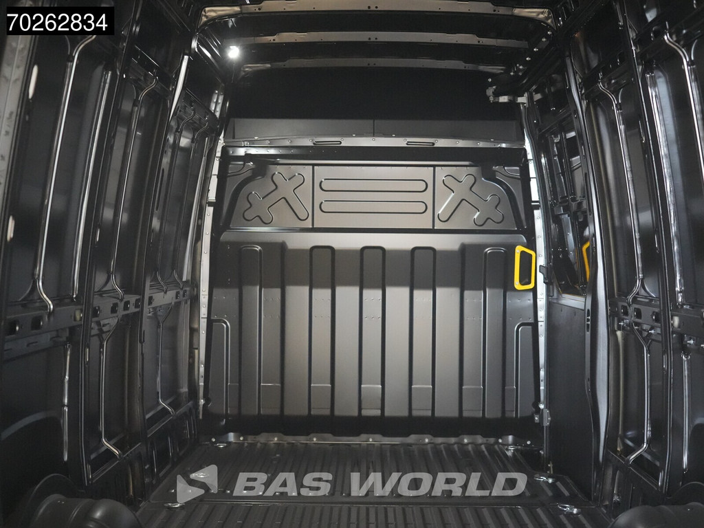 Iveco Daily 35S21 BPM VRIJ! 3.0L Automaat 210PK L3H2 2025-Model 3,5t Trekvermogen ACC LED CarPlay Camera Parkeersensoren Velgen 16m3 Euro6 L4H2 16m3 Airco 11