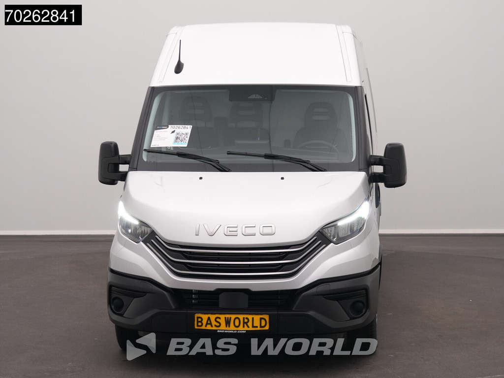 Iveco Daily 35S21 BPM VRIJ! 3.0L Automaat 210PK L3H2 2025-Model 3,5t Trekvermogen ACC LED CarPlay Camera Parkeersensoren Velgen 16m3 Euro6 L4H2 16m3 Airco 12