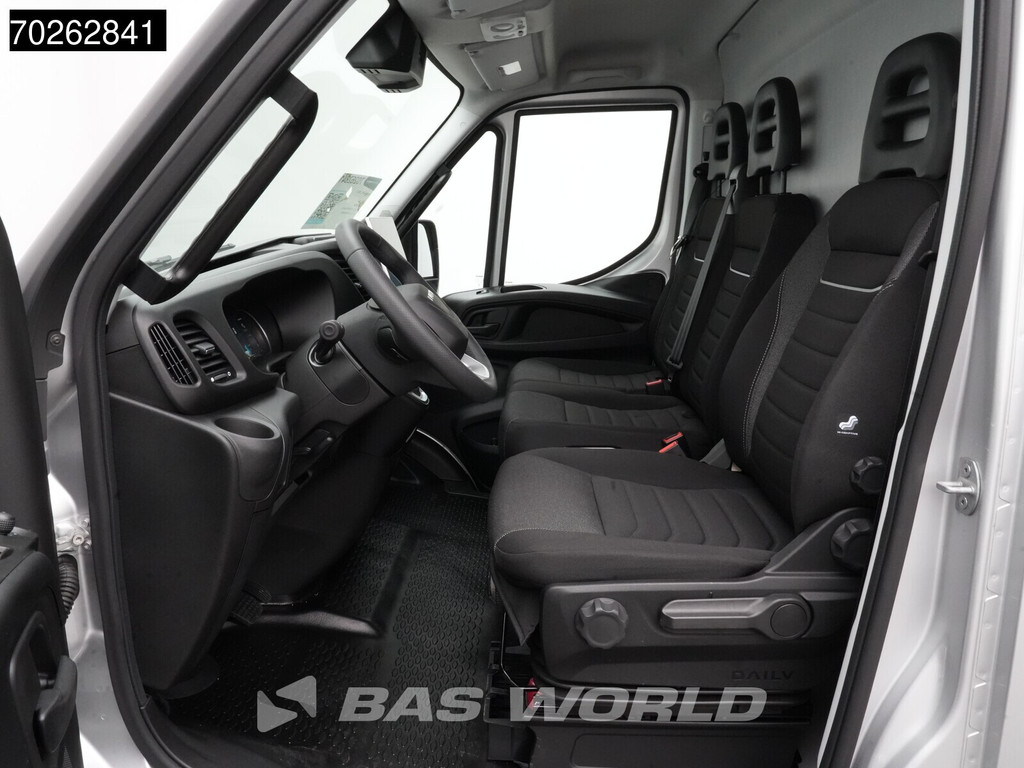Iveco Daily 35S21 BPM VRIJ! 3.0L Automaat 210PK L3H2 2025-Model 3,5t Trekvermogen ACC LED CarPlay Camera Parkeersensoren Velgen 16m3 Euro6 L4H2 16m3 Airco 14
