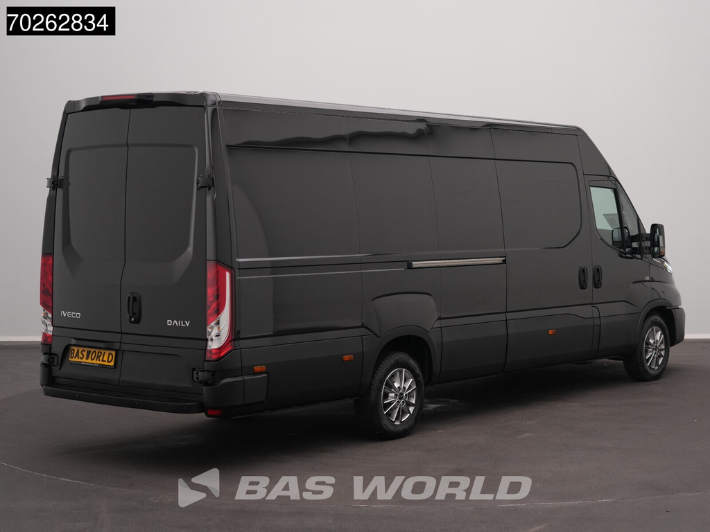 Iveco Daily 35S21 BPM VRIJ! 3.0L Automaat 210PK L3H2 2025-Model 3,5t Trekvermogen ACC LED CarPlay Camera Parkeersensoren Velgen 16m3 Euro6 L4H2 16m3 Airco 7