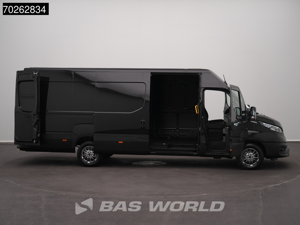 Iveco Daily 35S21 BPM VRIJ! 3.0L Automaat 210PK L3H2 2025-Model 3,5t Trekvermogen ACC LED CarPlay Camera Parkeersensoren Velgen 16m3 Euro6 L4H2 16m3 Airco 8