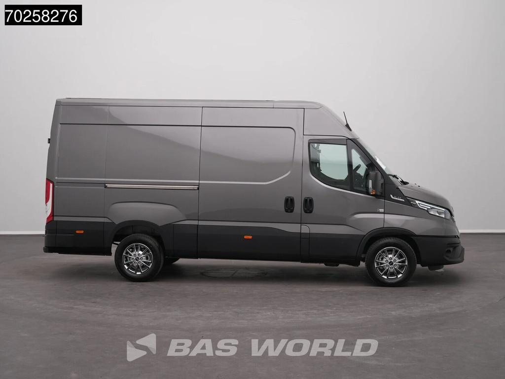 Iveco Daily 35S21 BPM VRIJ! 3.0L Automaat 2x Schuifdeur 210PK L2H2 2025-Model 3,5t Trekvermogen ACC LED CarPlay Camera Parkeersensoren Euro6 L2 12m3 Airco 13