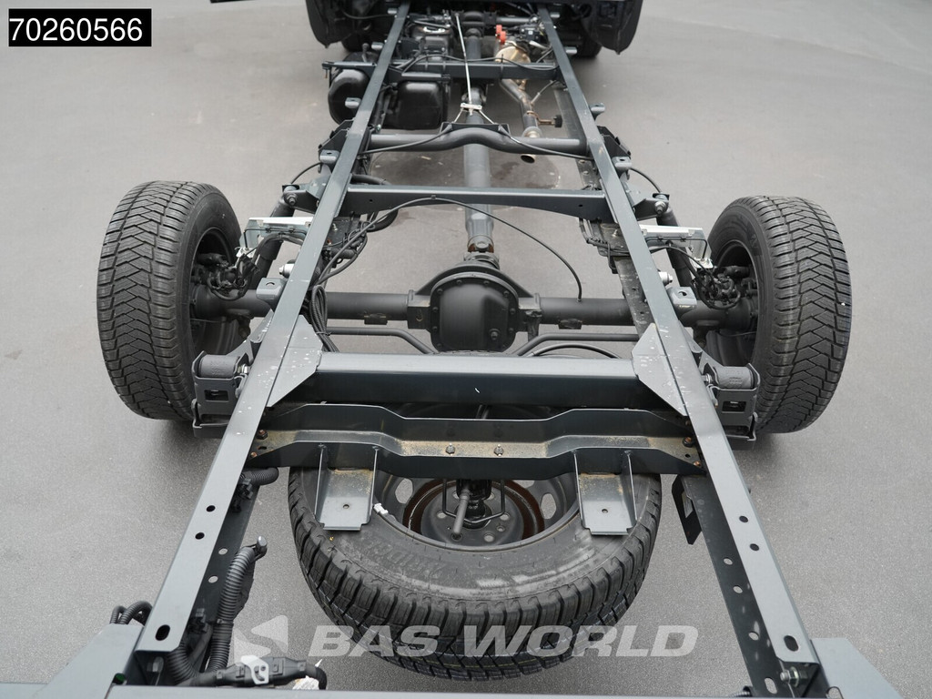 Iveco Daily 35S21 BPM VRIJ! 3.0L Automaat BPM VRIJ Chassis Cabine 410WB 2025 model LED CarPlay ACC Airco Fahrgestell Airco 10