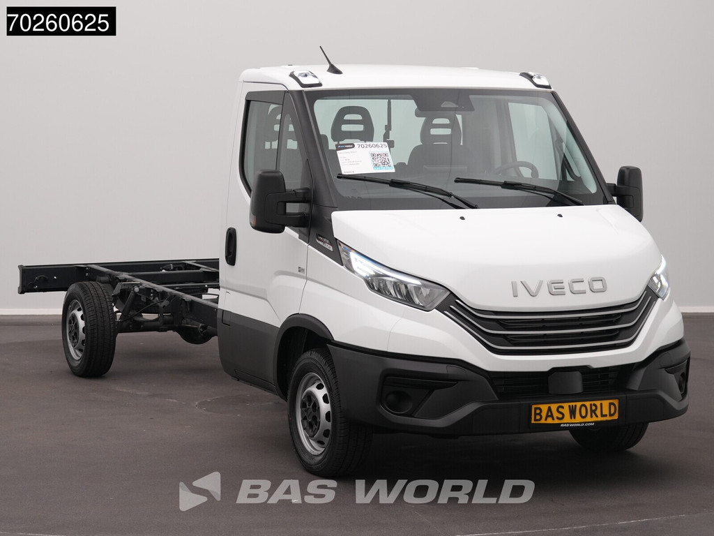 Iveco Daily 35S21 BPM VRIJ! 3.0L Automaat BPM VRIJ Chassis Cabine 410WB 2025 model LED CarPlay ACC Airco Fahrgestell Airco 6