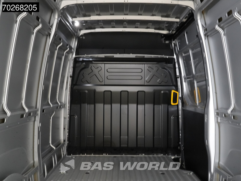 Iveco Daily 35S21 BPM VRIJ! 3.0L Automaat L2H2 2025model ACC LED Camera Parkeersensoren L2 3,5t Trekgewicht 12m3 Airco 6
