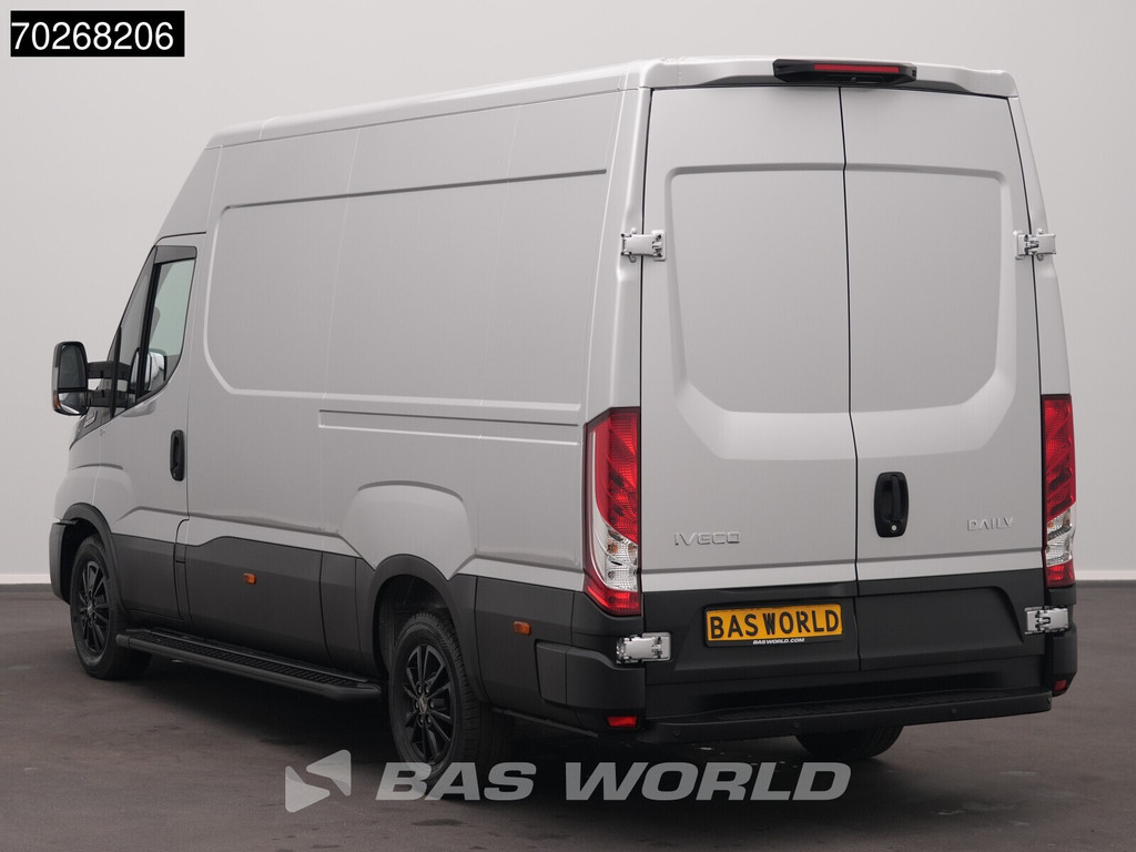Iveco Daily 35S21 BPM VRIJ! 3.0L Automaat L2H2 Black Edition LED ACC Airco Camera 3,5t Trekgewicht Parkeersensoren L3 12m3 Airco 7