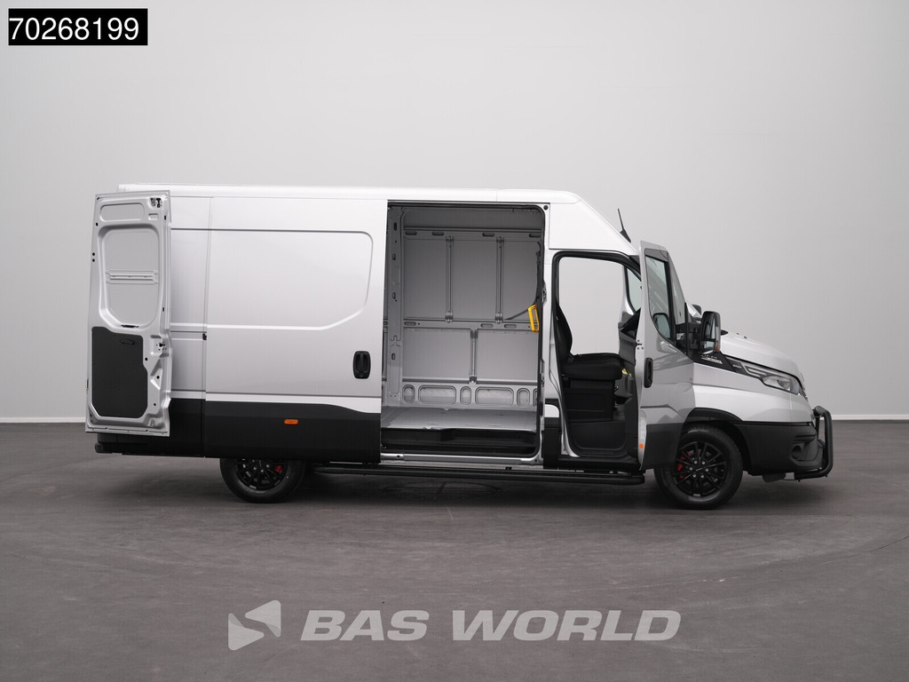Iveco Daily 35S21 BPM VRIJ! Automaat Black Edition 2025 model L2H2 ACC LED CarPlay Velgen Camera 12m3 Airco 16