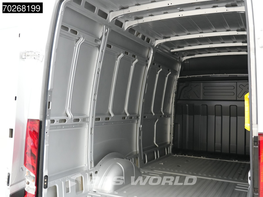 Iveco Daily 35S21 BPM VRIJ! Automaat Black Edition 2025 model L2H2 ACC LED CarPlay Velgen Camera 12m3 Airco 7