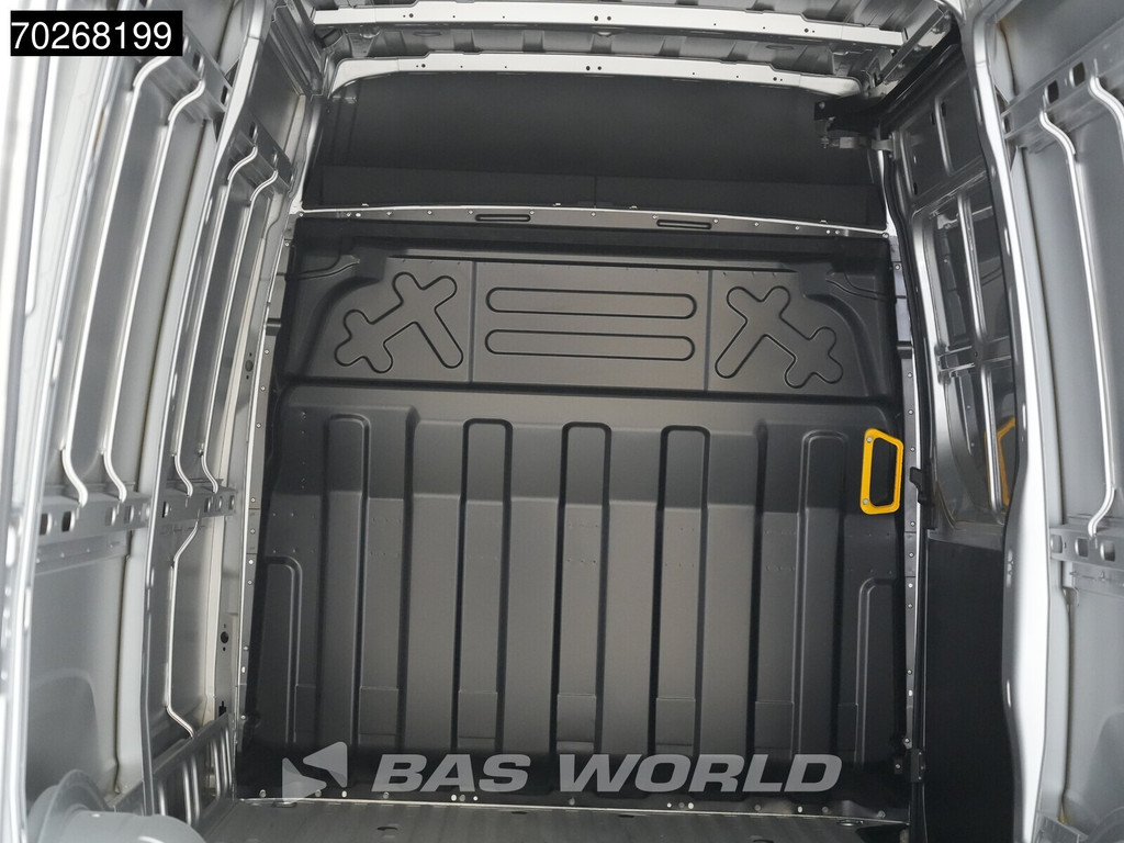 Iveco Daily 35S21 BPM VRIJ! Automaat Black Edition 2025 model L2H2 ACC LED CarPlay Velgen Camera 12m3 Airco 8